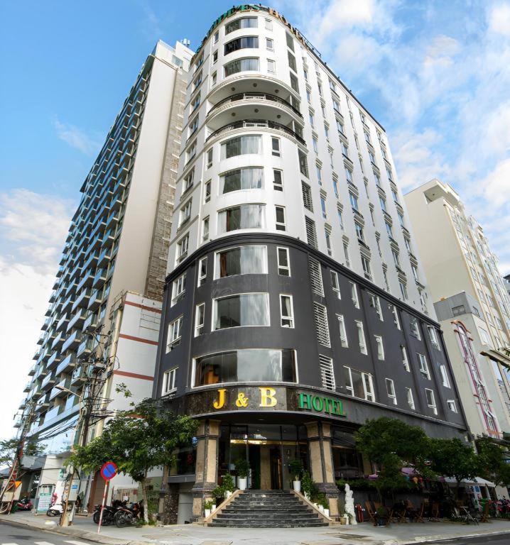 J&B Hotel & Apartment Da Nang Exterior photo